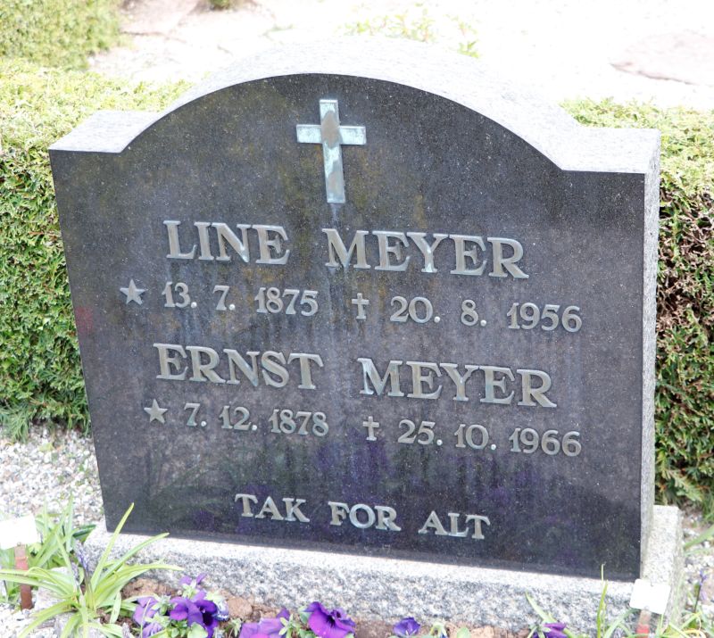 Line Meyer.JPG
